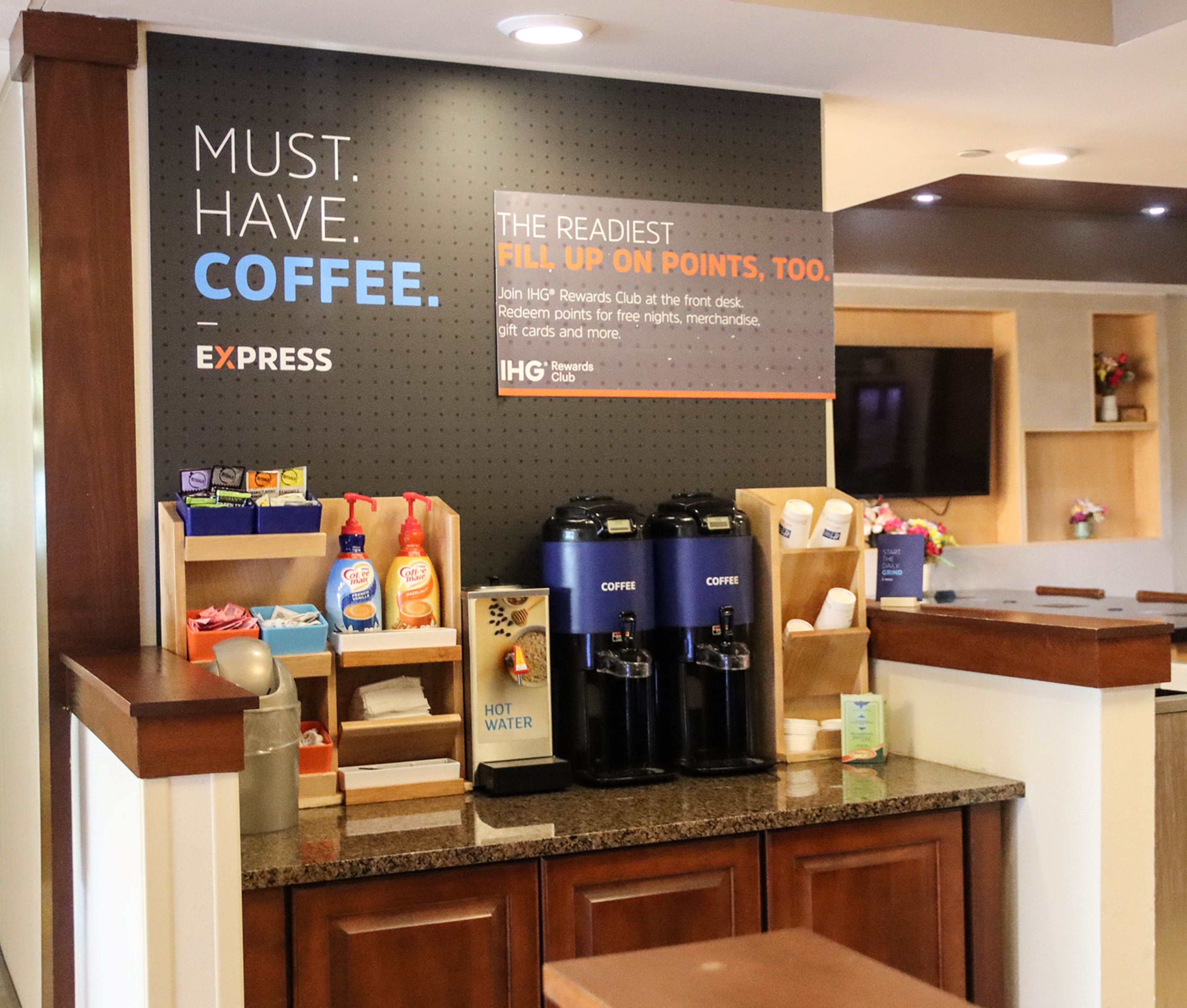 holiday inn express cedar rapids collins rd by ihg