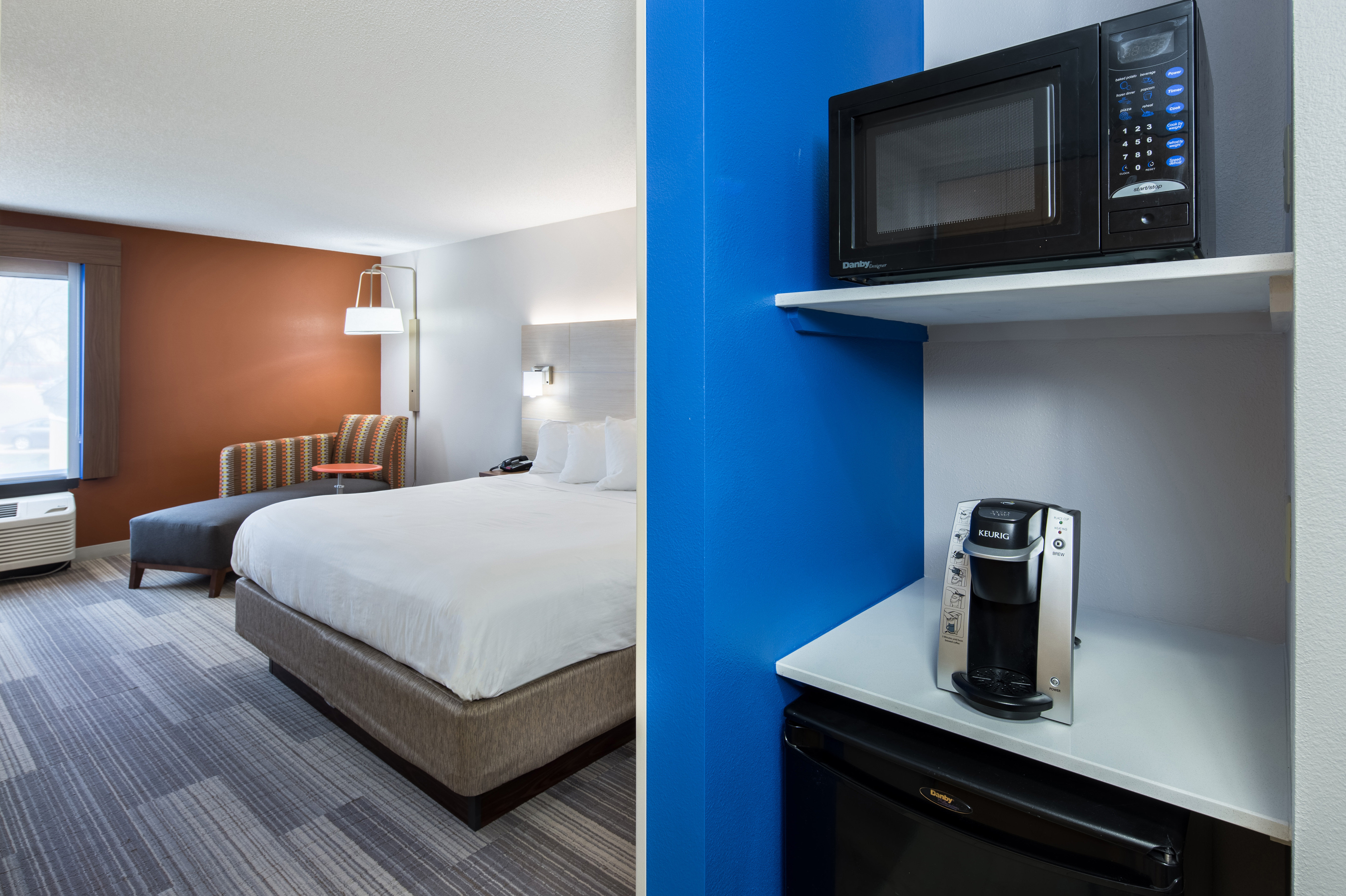 holiday inn express cedar rapids collins rd by ihg