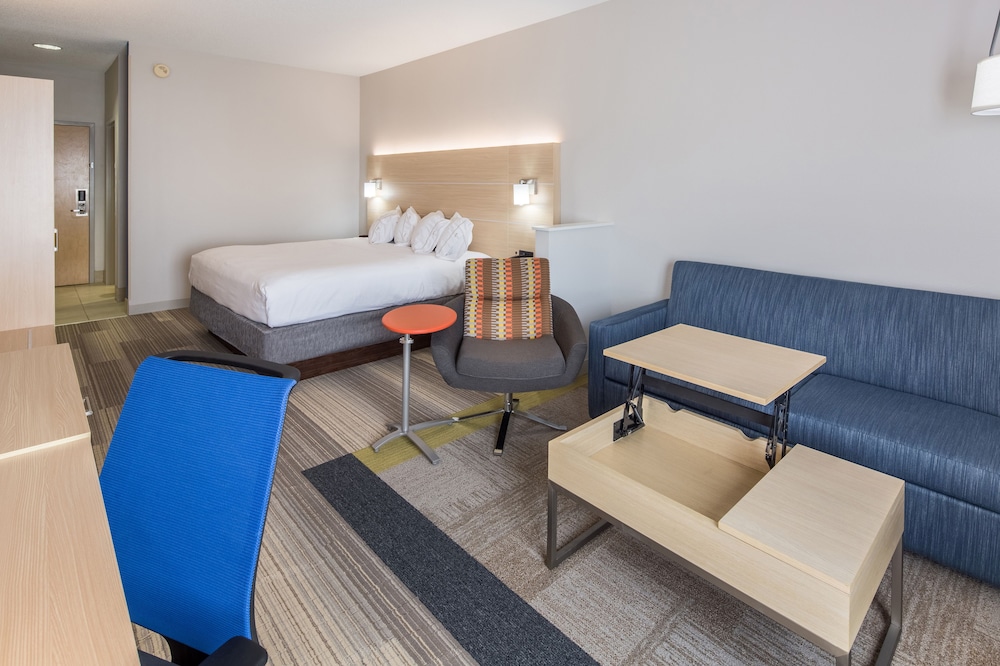 holiday inn express cedar rapids collins rd by ihg