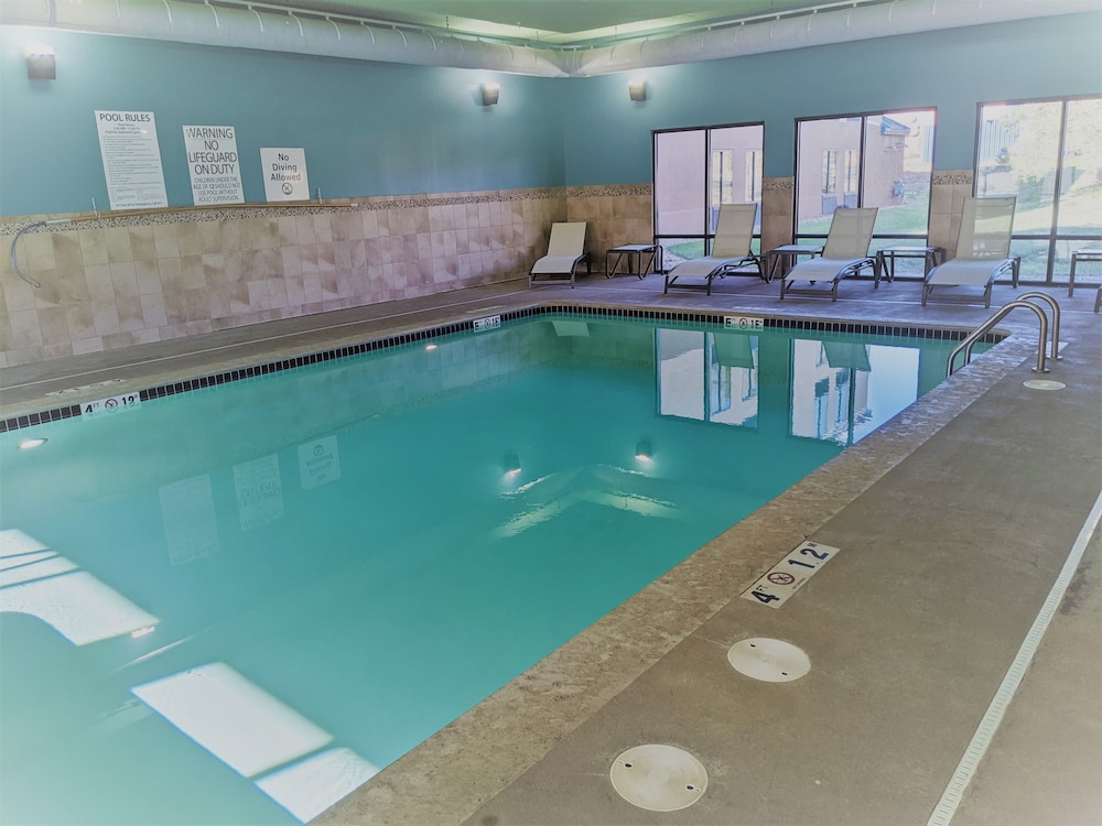 holiday inn express cedar rapids collins rd by ihg