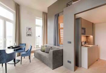 oberdeck studio apartment house