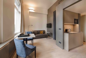 oberdeck studio apartment house