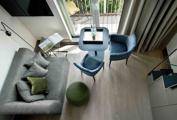 oberdeck studio apartment house