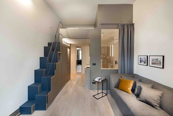 oberdeck studio apartment house