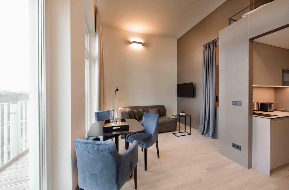 oberdeck studio apartment house