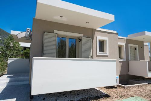 bounatsa studios and apartments