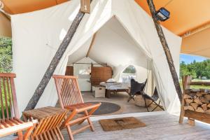 under canvas acadia