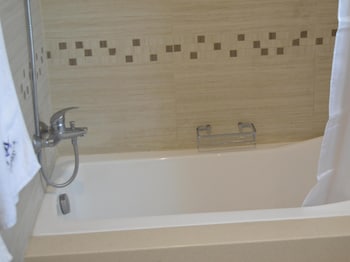 better living hotel apartment