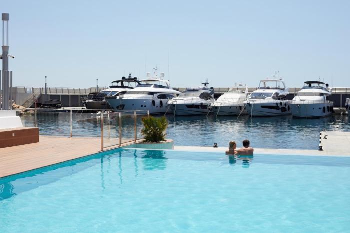 calanova sports residence