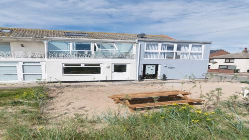 marina beach house