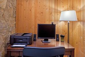 super 8 by wyndham valemount