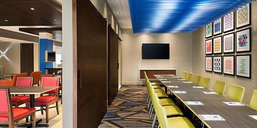 holiday inn express and suites columbus east heath