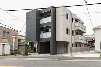 grand base mojiko