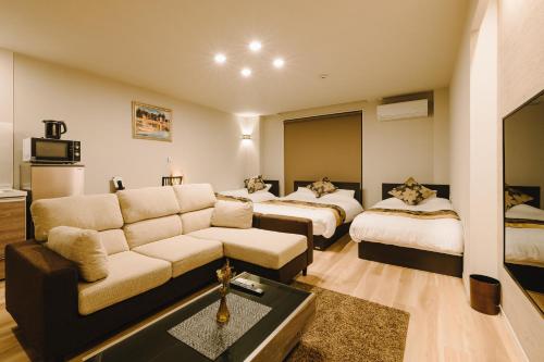 grand base karatsuekiminami