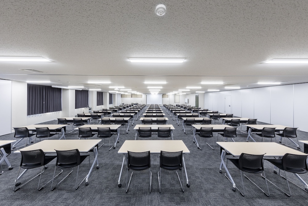 tosei hotel and seminar makuhari