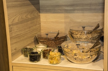 ivy hotel adults only