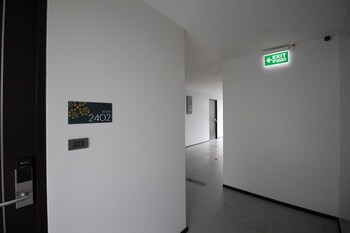 phavina grand boutique