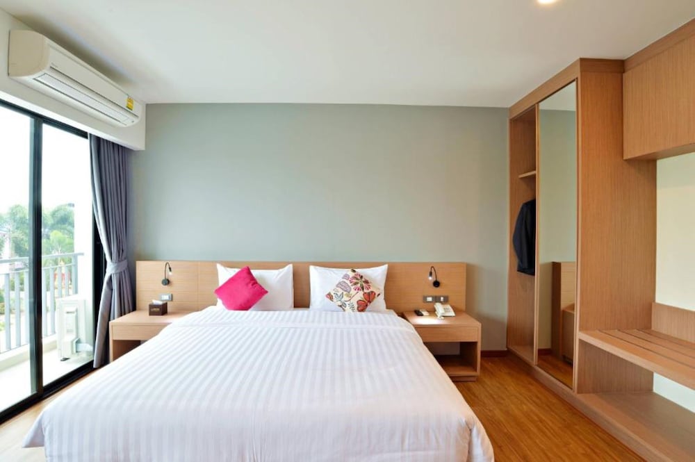 phavina grand boutique