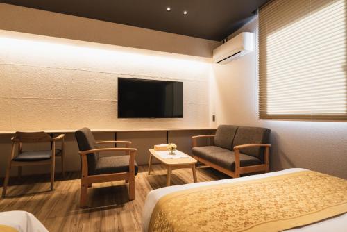 grand base beppu ekihigashi