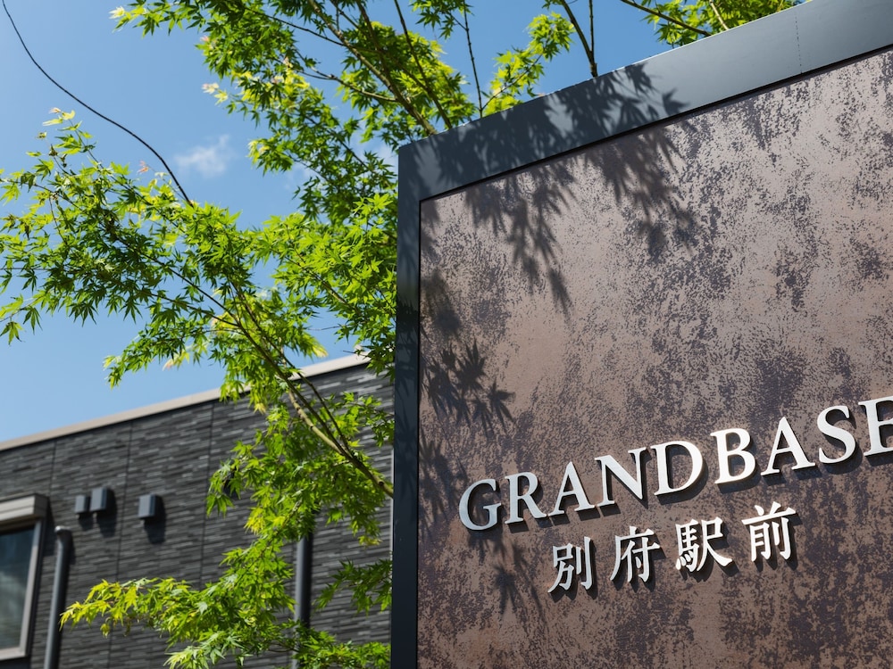 grand base beppu ekimae