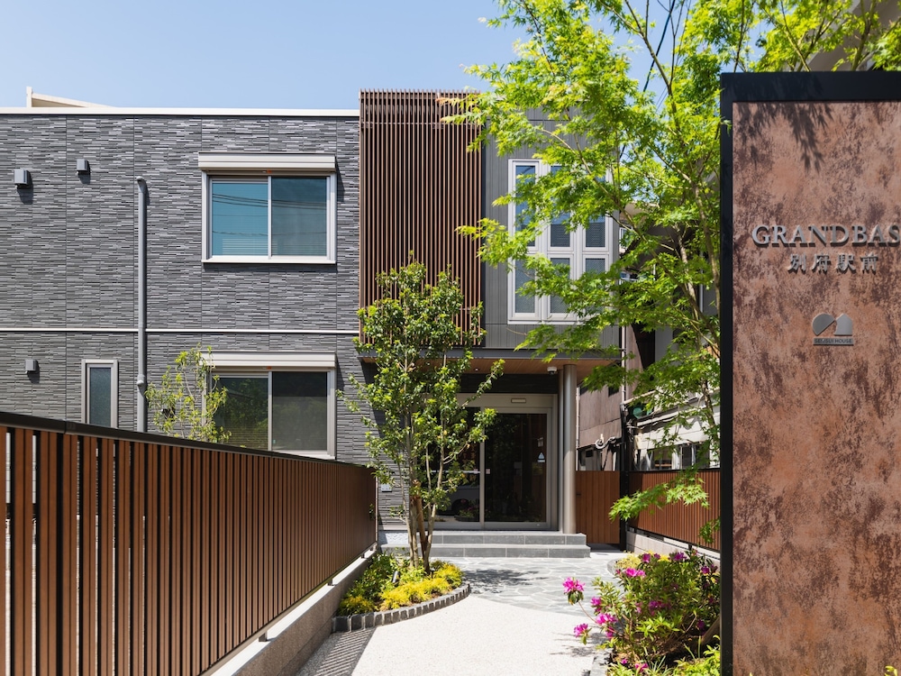 grand base beppu ekimae