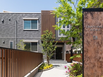 grand base beppu ekimae