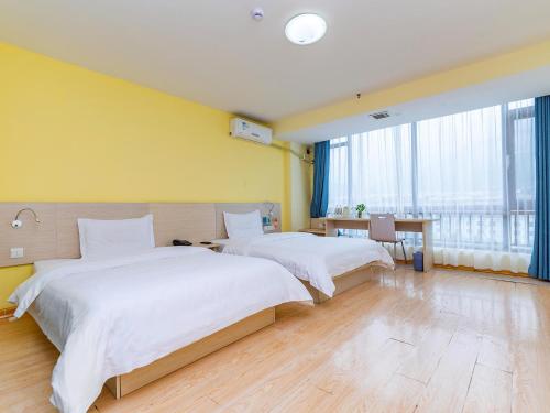 7 days inn taian municipal square