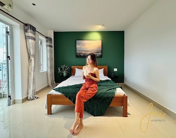 joi hospitality anthony