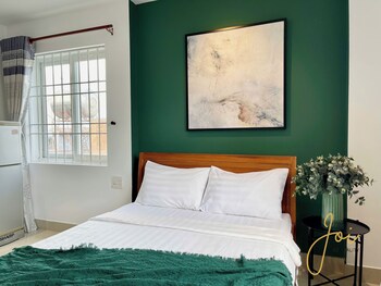 joi hospitality anthony