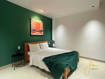 joi hospitality anthony