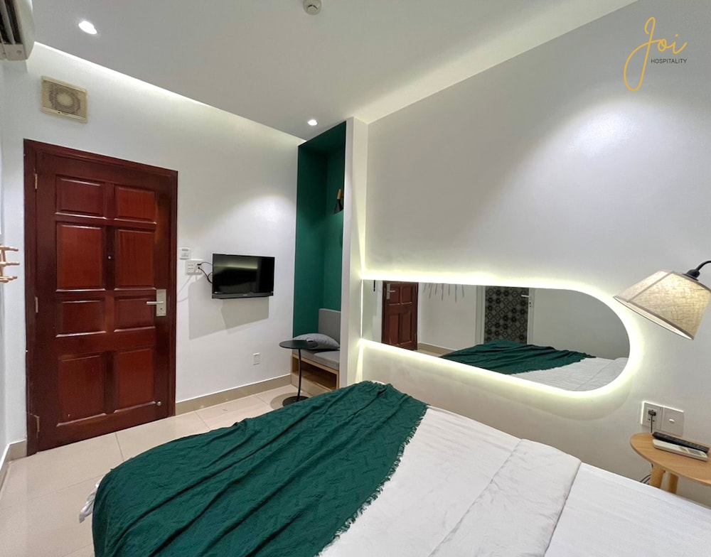 joi hospitality anthony