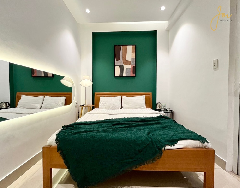 joi hospitality anthony