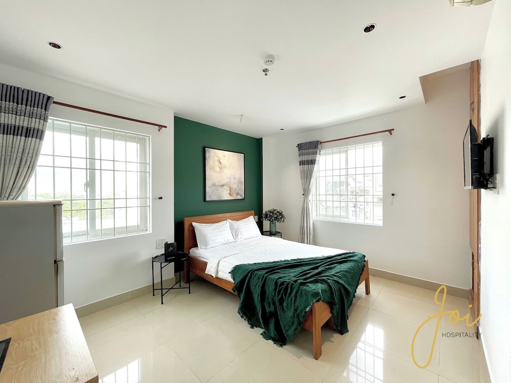 joi hospitality anthony