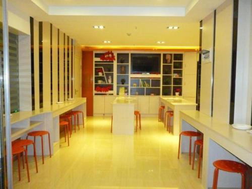 7 days premium chonging kuizhou avenue branch