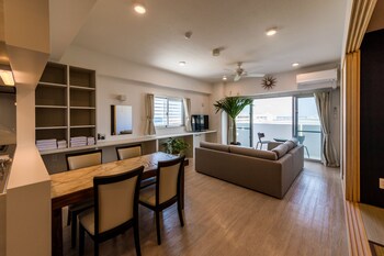 minato chatan seaside condominium