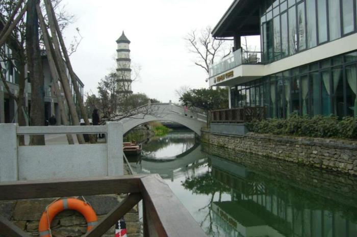 7days premium chengdu new century global centre new exhibiton branch