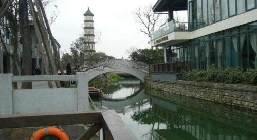 7days premium chengdu new century global centre new exhibiton branch
