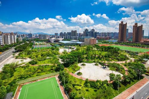 lavande hotel qingyuan sports park city government