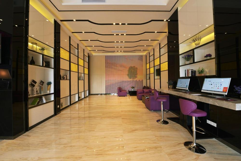 lavande hotel qingyuan sports park city government