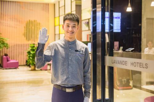 lavande hotel qingyuan sports park city government