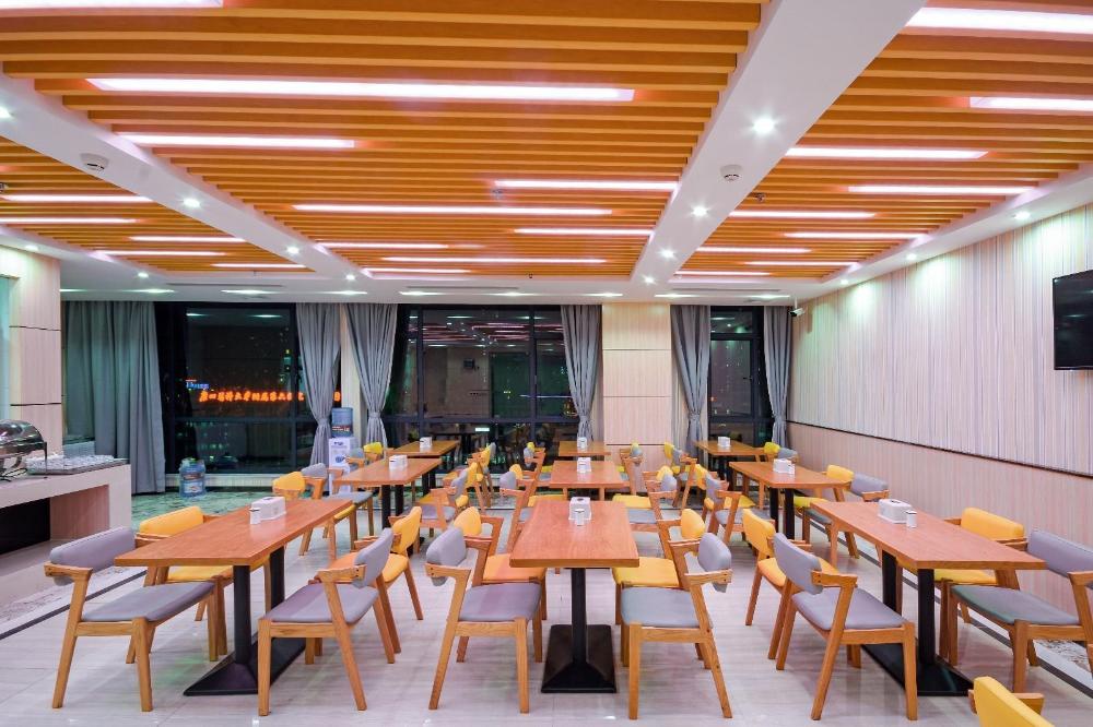 lavande hotel qingyuan sports park city government