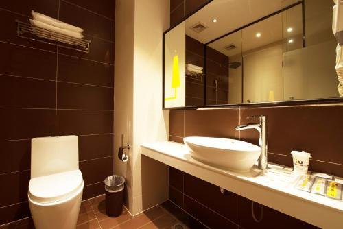 iu hotel taiyuan shanxi dayi hospital branch