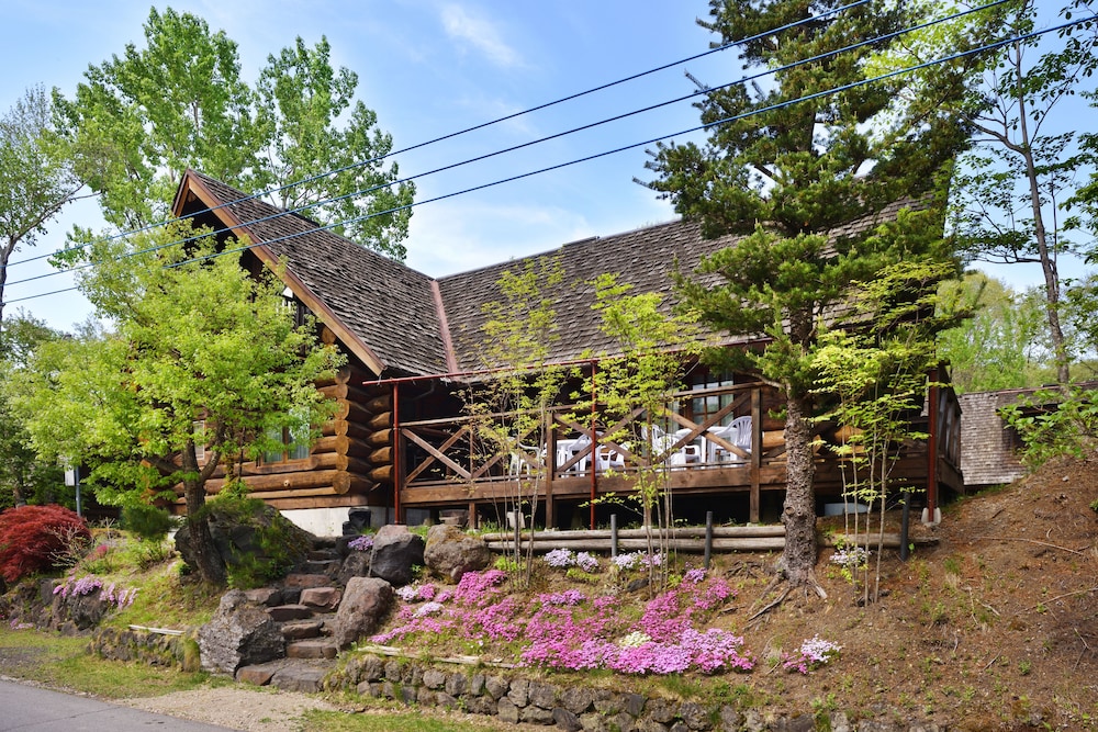 rental log urube village