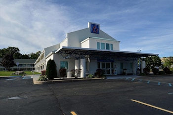 motel 6 tewksbury ma boston