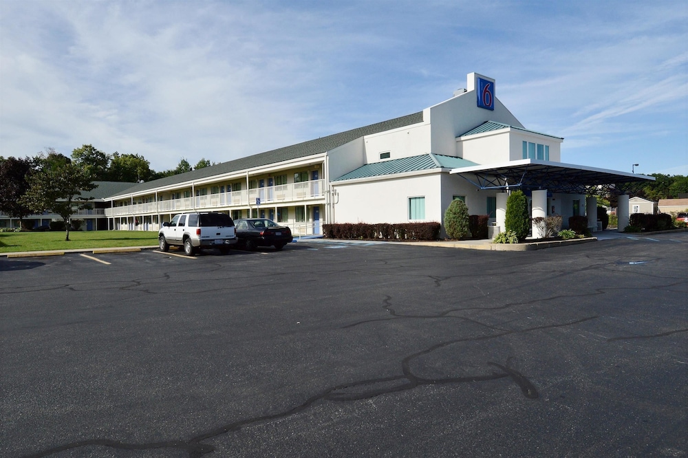 motel 6 tewksbury ma boston