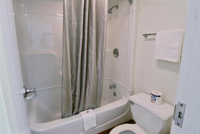 motel 6 tewksbury ma boston