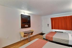 motel 6 tewksbury ma boston