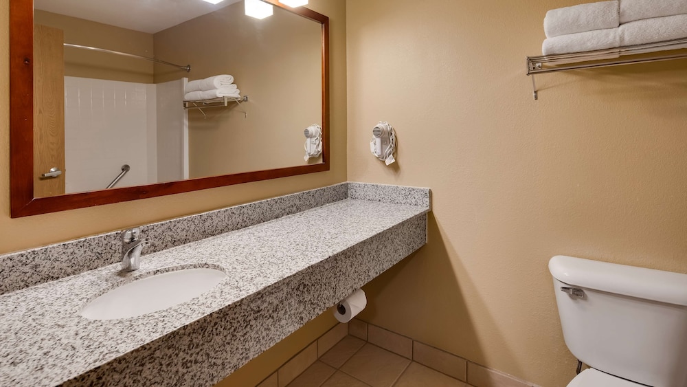 best western west hills inn