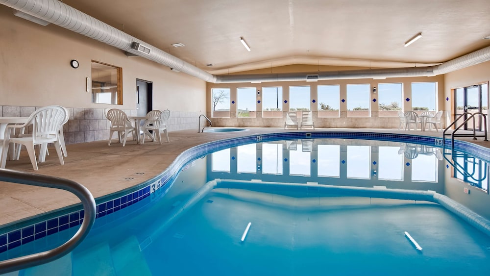 best western west hills inn