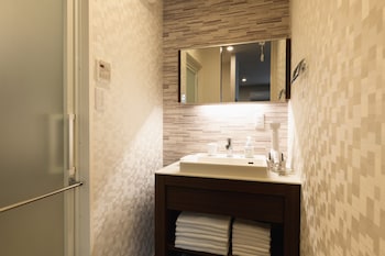 grand base nagasaki ekimae